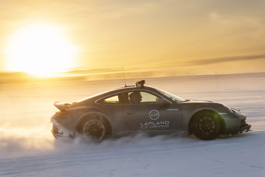 PORSCHE 911 GT3 TYPE 992.2 ON ICE